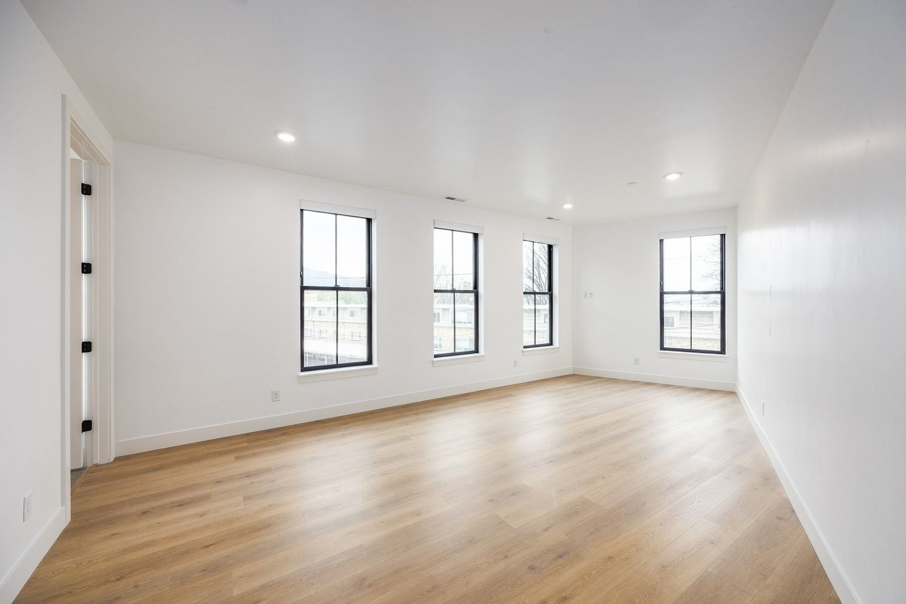  Effortless Luxury Condo Living In The Heart Of Holladay Village - 物件實景