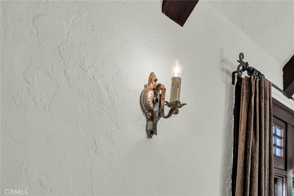 Riverside, California, 92507, United States, 4 Bedrooms Bedrooms, ,2 BathroomsBathrooms,Residential,For Sale,1999020