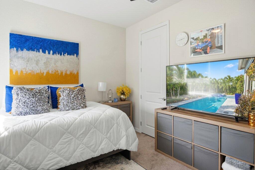 Hollywood, Florida, 33021, United States, 5 Bedrooms Bedrooms, ,3 BathroomsBathrooms,Residential,For Sale,1990187