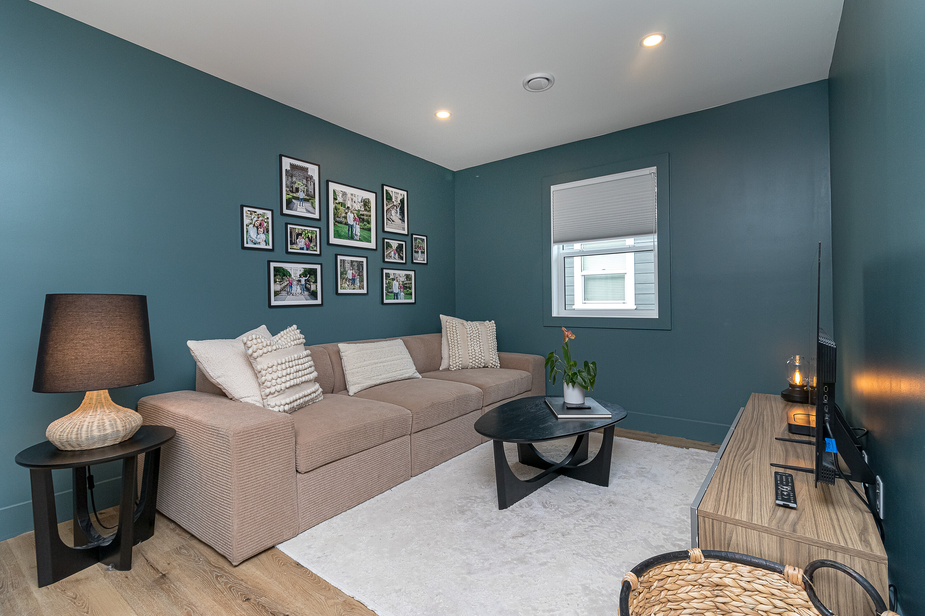  Contemporary Family Home - 物件實景