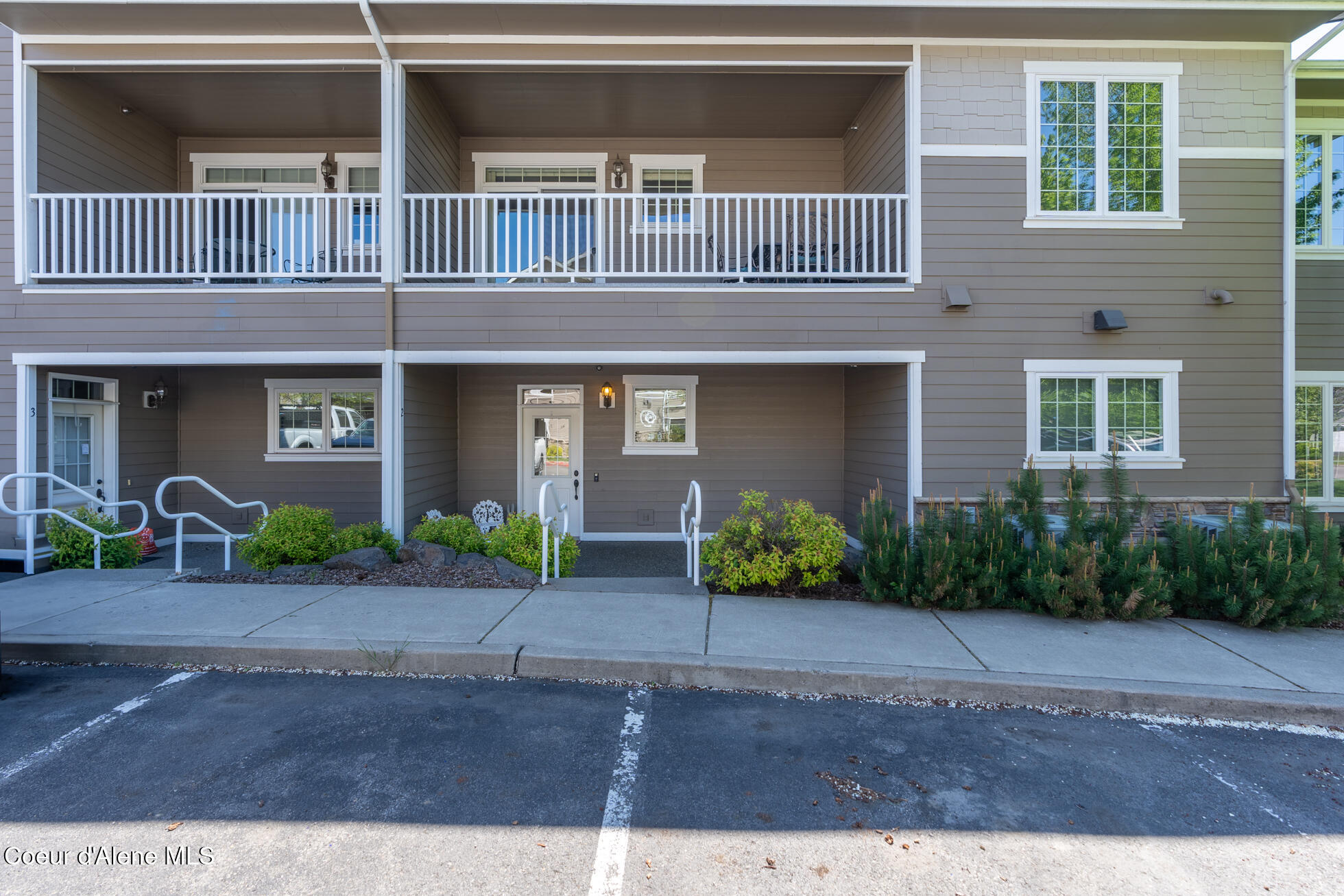 Coeur d'Alene, Idaho, 83814, United States, 3 Bedrooms Bedrooms, ,3 BathroomsBathrooms,Residential,For Sale,1936961