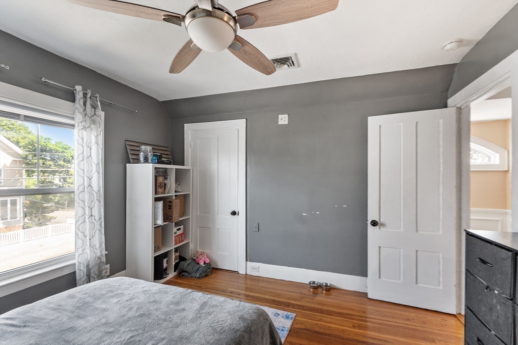 Brockton, Massachusetts, 02301, United States, 3 Bedrooms Bedrooms, ,2 BathroomsBathrooms,Residential,For Sale,1938670