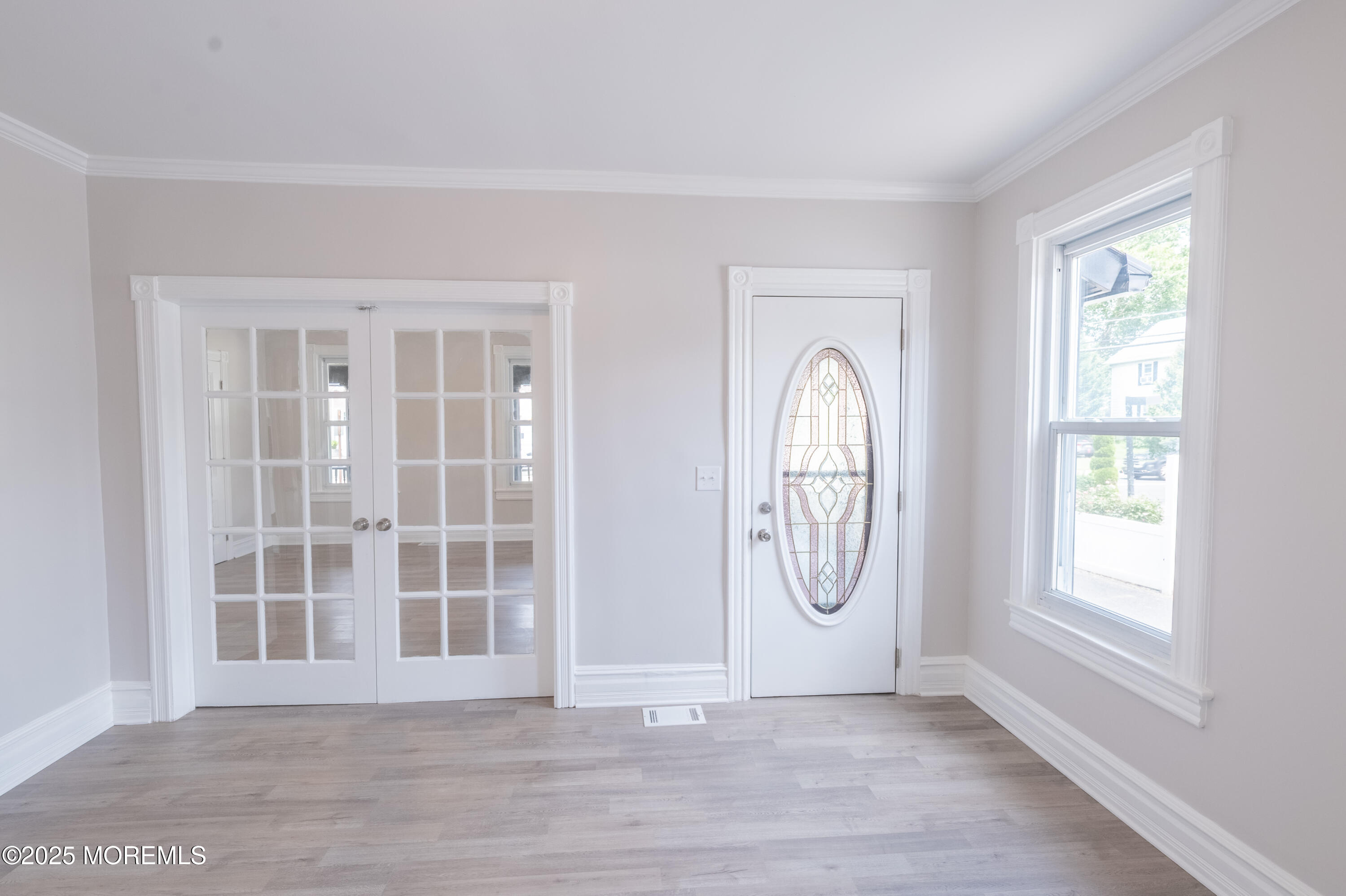 Englishtown, New Jersey, 07726, United States, 6 Bedrooms Bedrooms, ,4 BathroomsBathrooms,Residential,For Sale,1908199
