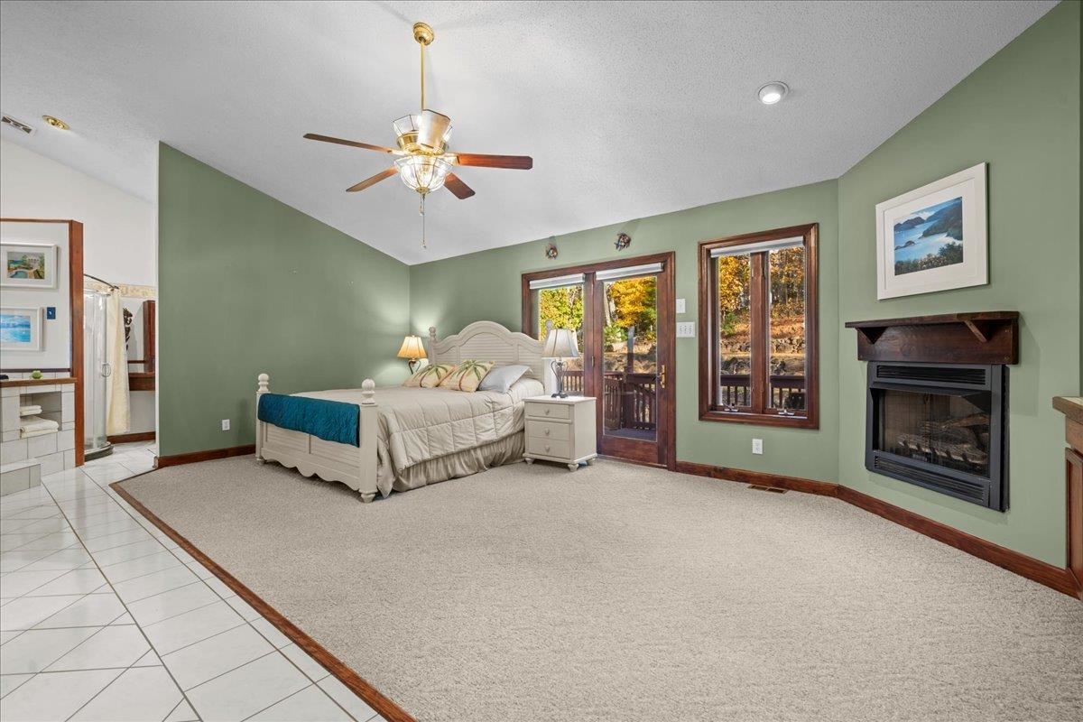 Pickens, South Carolina, 29671, United States, 4 Bedrooms Bedrooms, ,4 BathroomsBathrooms,Residential,For Sale,1988858