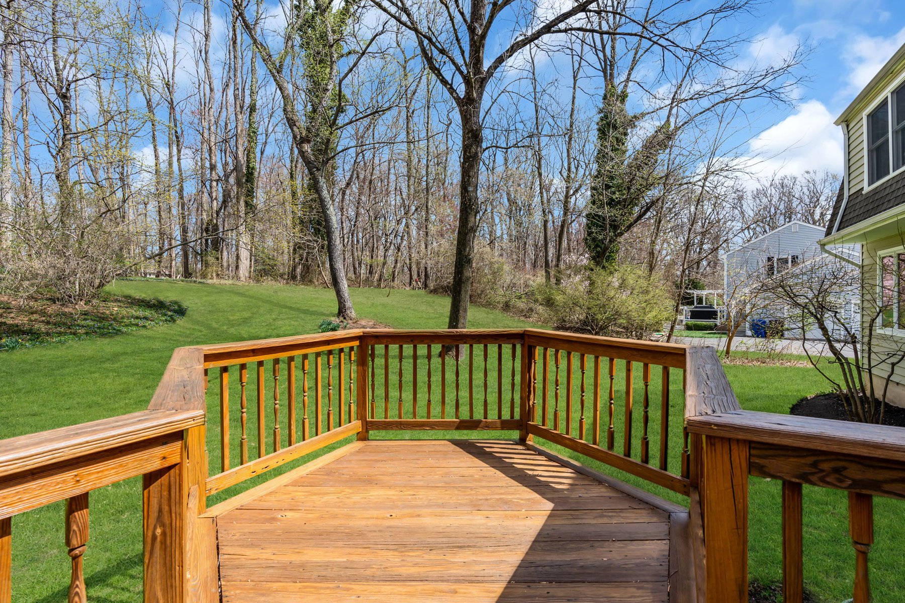  Spacious Middletown Colonial with Updates - 物件實景