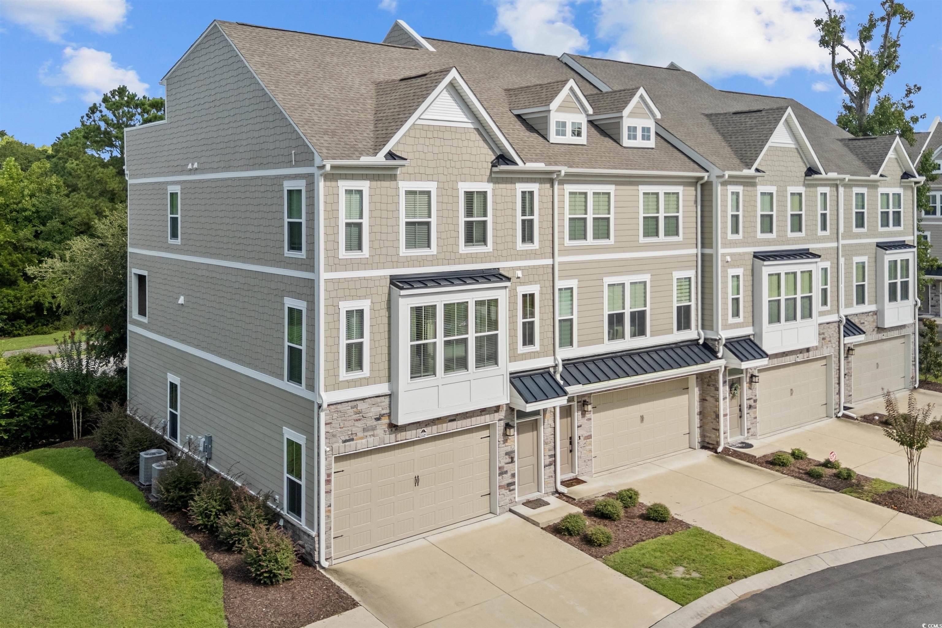 North Myrtle Beach, South Carolina, 29582, United States, 4 Bedrooms Bedrooms, ,5 BathroomsBathrooms,Residential,For Sale,1930380