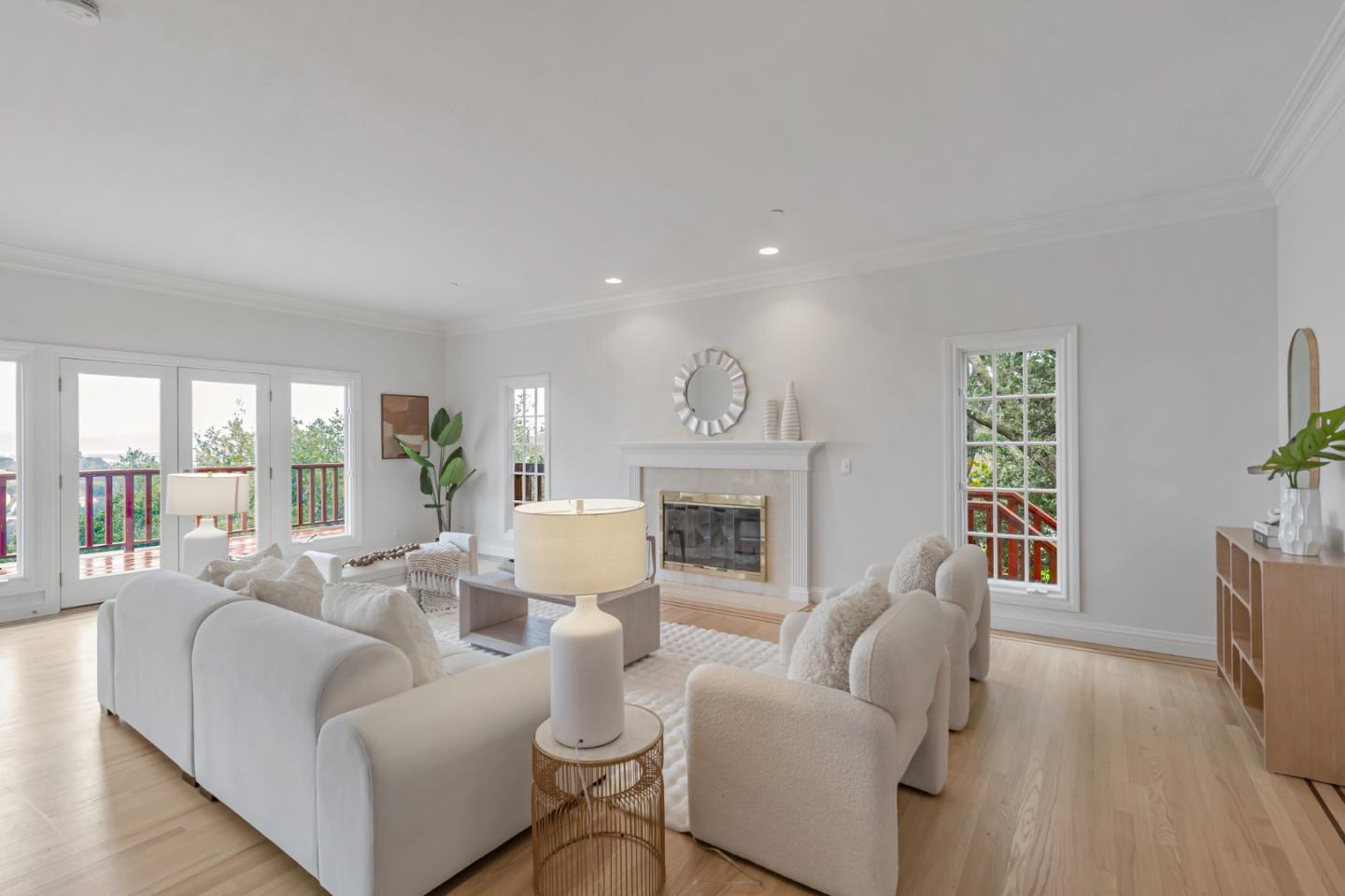 San Carlos, California, 94070, United States, 5 Bedrooms Bedrooms, ,5 BathroomsBathrooms,Residential,For Sale,1700172