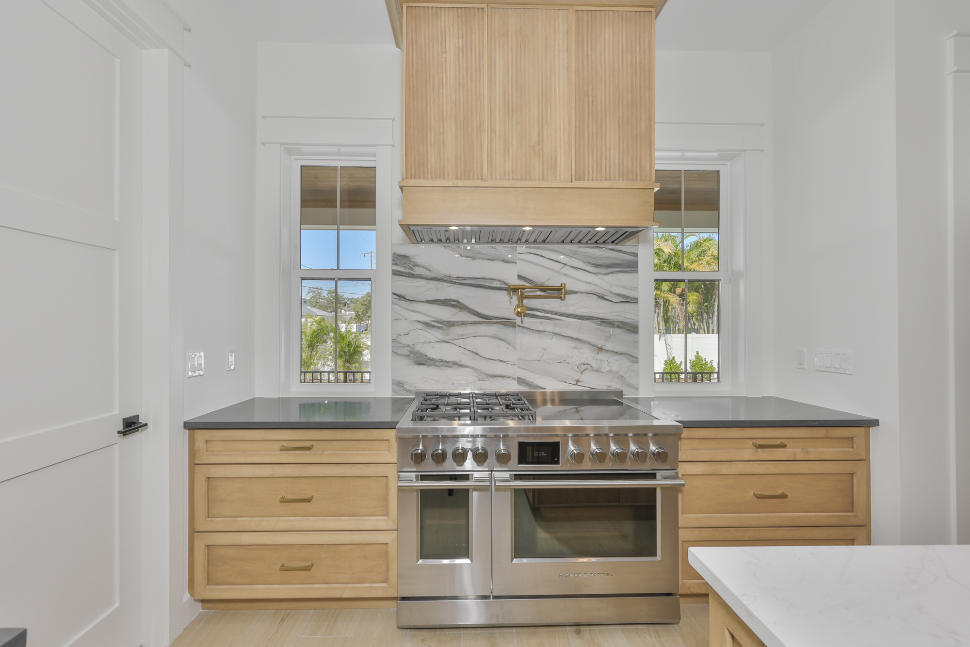 Tampa, Florida, 33629, United States, 5 Bedrooms Bedrooms, ,7 BathroomsBathrooms,Residential,For Sale,2007837