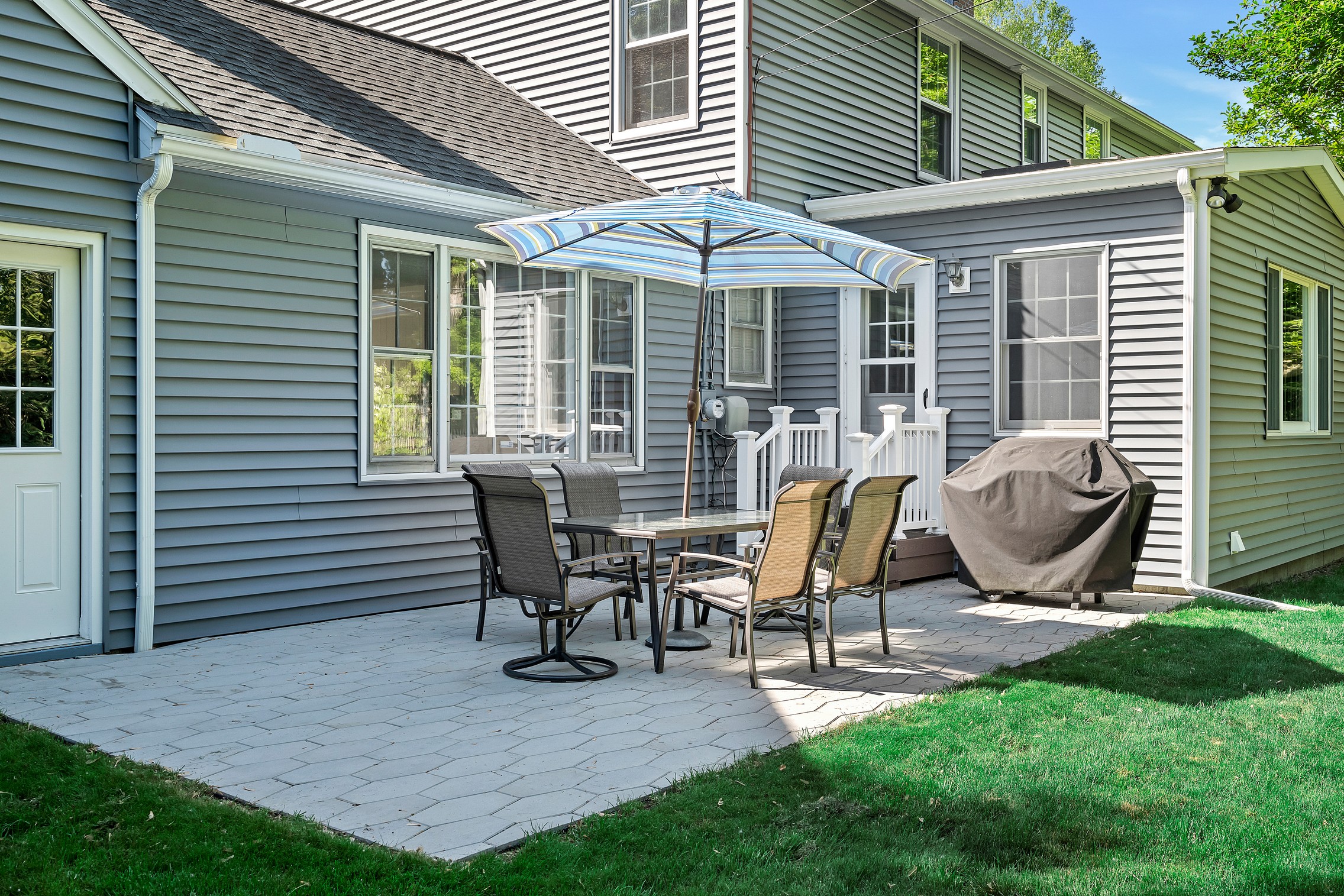  16 Longwood Drive, Bethlehem, NY, 12054 - 物件實景