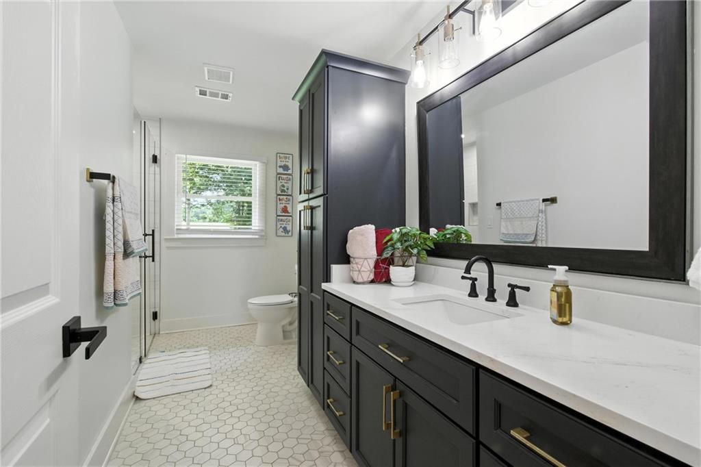 Lawrenceville, Georgia, 30045, United States, 4 Bedrooms Bedrooms, ,3 BathroomsBathrooms,Residential,For Sale,1941302