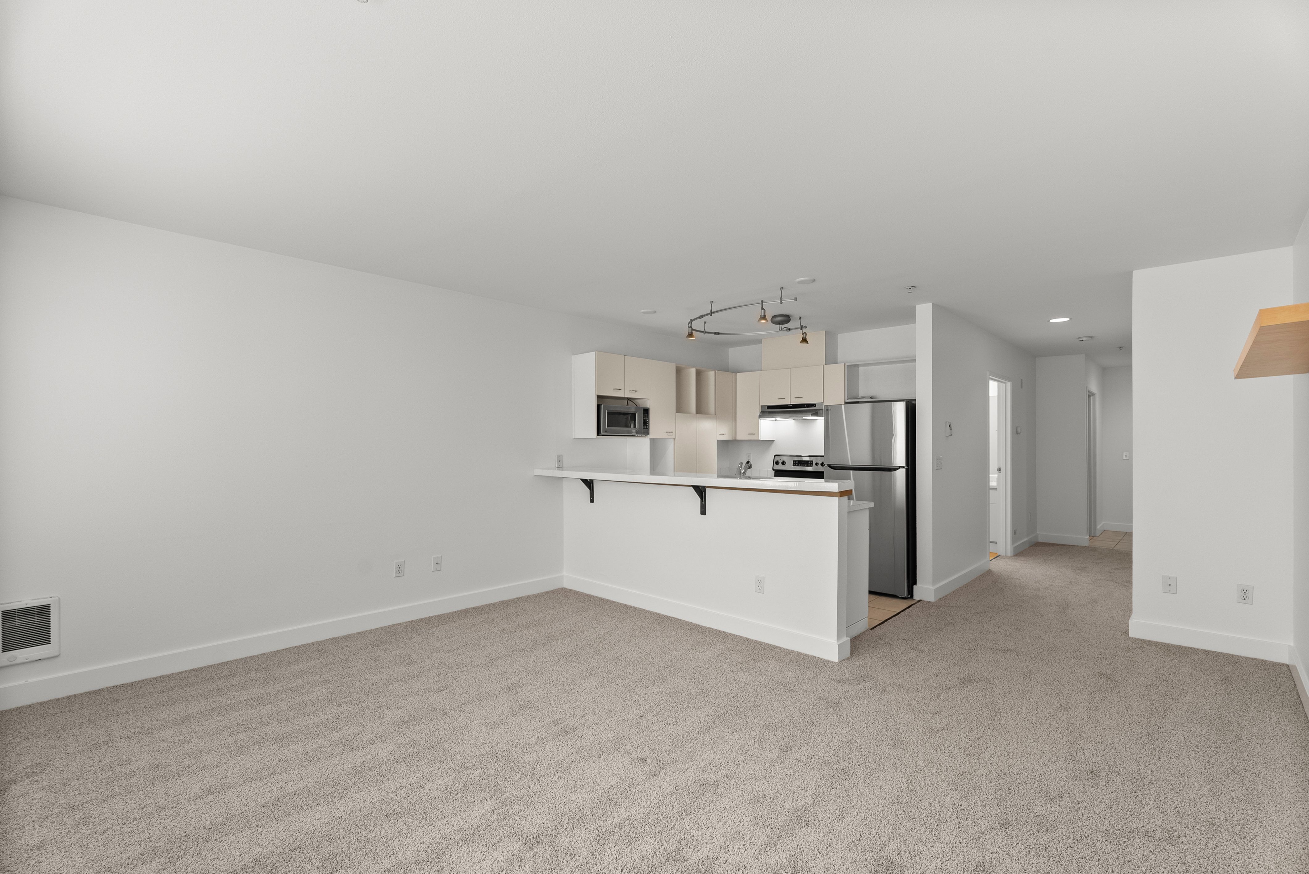  2440 Western Ave Unit #517, Seattle, WA 98121 - 物件實景
