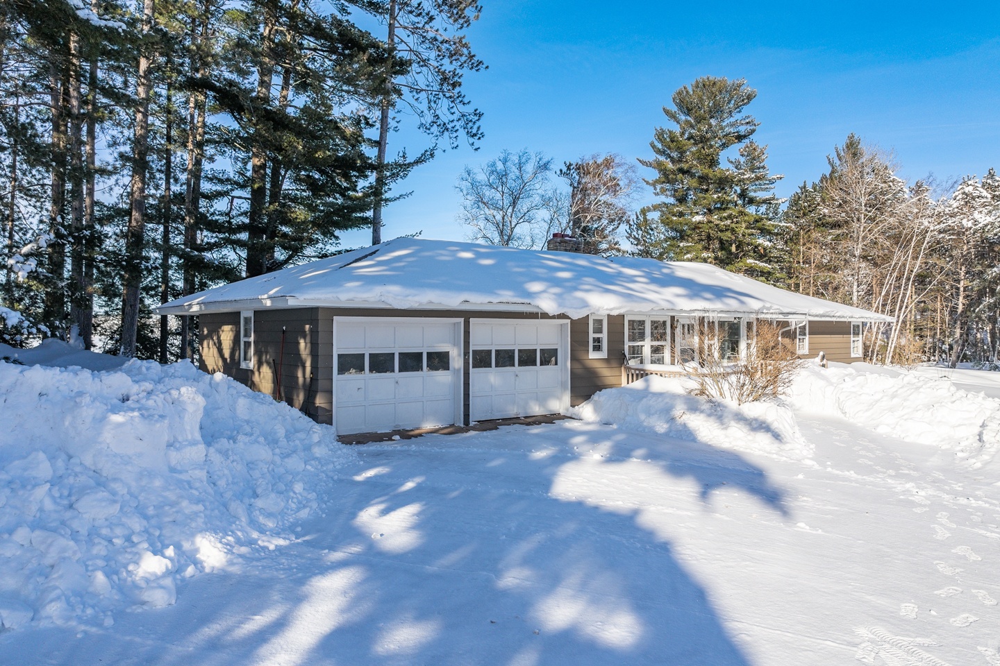 Mercer, Wisconsin, 54547, United States, 3 Bedrooms Bedrooms, ,2 BathroomsBathrooms,Residential,For Sale,2007529