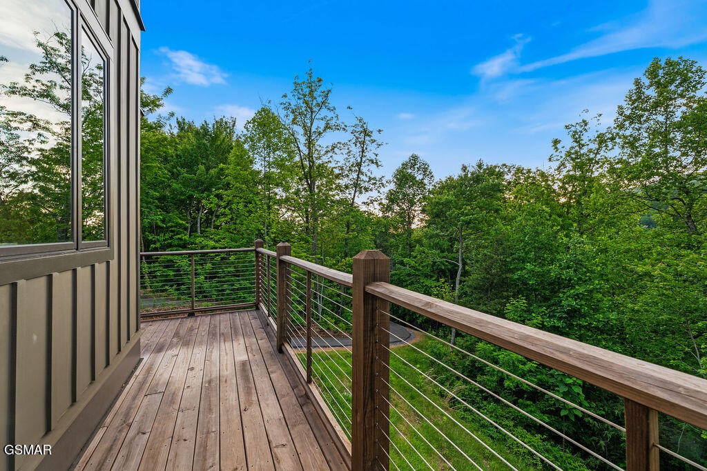 Gatlinburg, Tennessee, 37738, United States, 3 Bedrooms Bedrooms, ,5 BathroomsBathrooms,Residential,For Sale,2034960