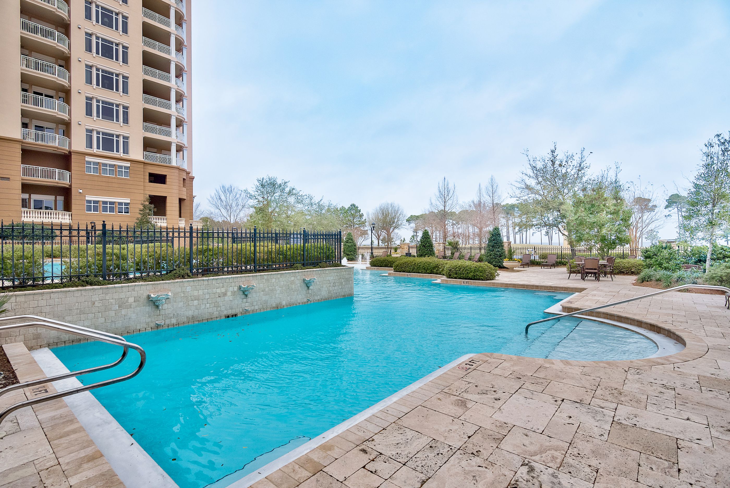  Elevated Living Overlooking The Bay in Destin