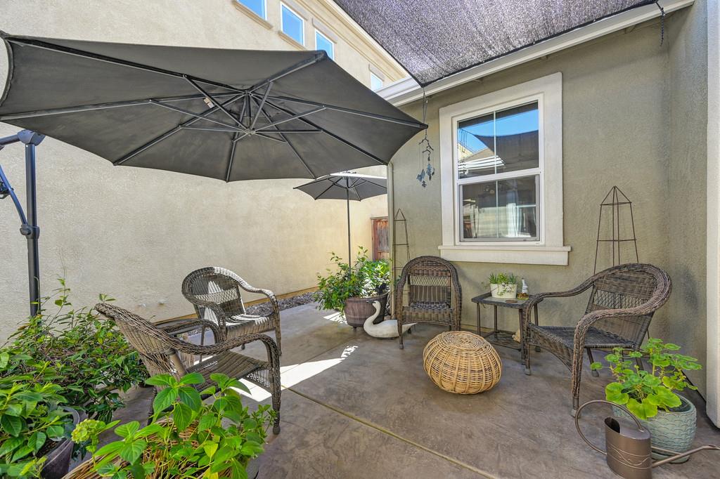 Folsom, California, 95630, United States, 2 Bedrooms Bedrooms, ,3 BathroomsBathrooms,Residential,For Sale,1917573