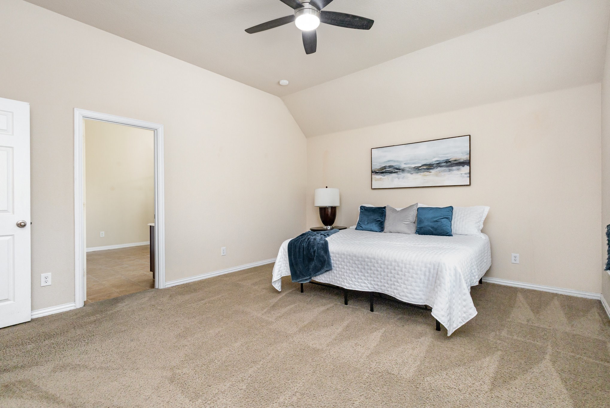 Roanoke, Texas, 76262, United States, 4 Bedrooms Bedrooms, ,3 BathroomsBathrooms,Residential,For Sale,1963102