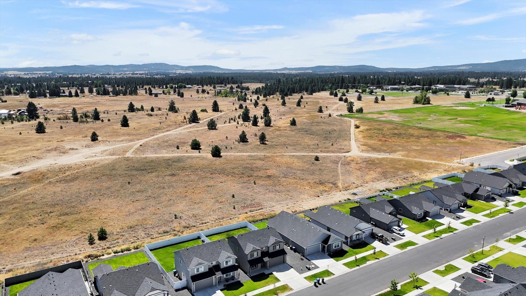 Deer Park, Washington, 99006, United States, 4 Bedrooms Bedrooms, ,3 BathroomsBathrooms,Residential,For Sale,1919491