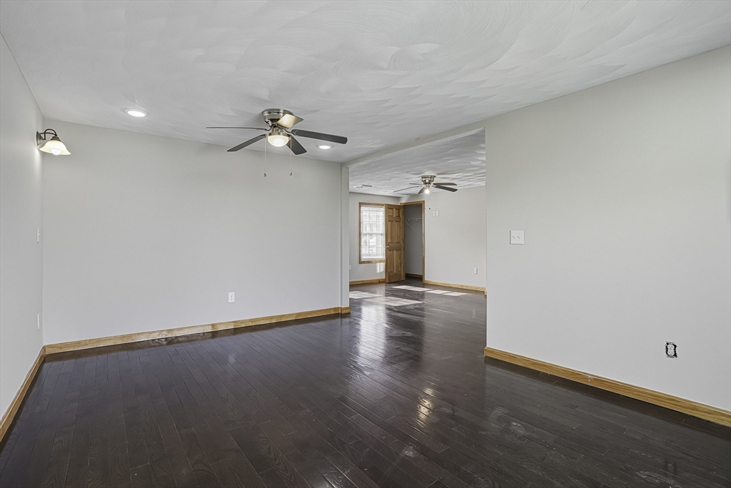 Worcester, Massachusetts, 01606, United States, 4 Bedrooms Bedrooms, ,3 BathroomsBathrooms,Residential,For Sale,2012062