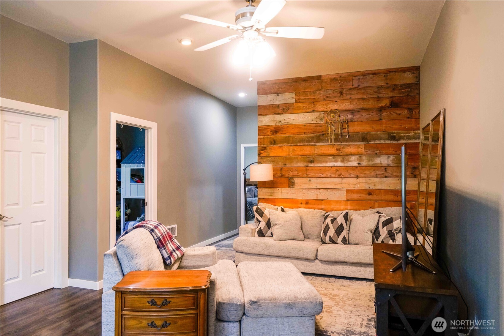 Arlington, Washington, 98223, United States, 6 Bedrooms Bedrooms, ,5 BathroomsBathrooms,Residential,For Sale,1984023