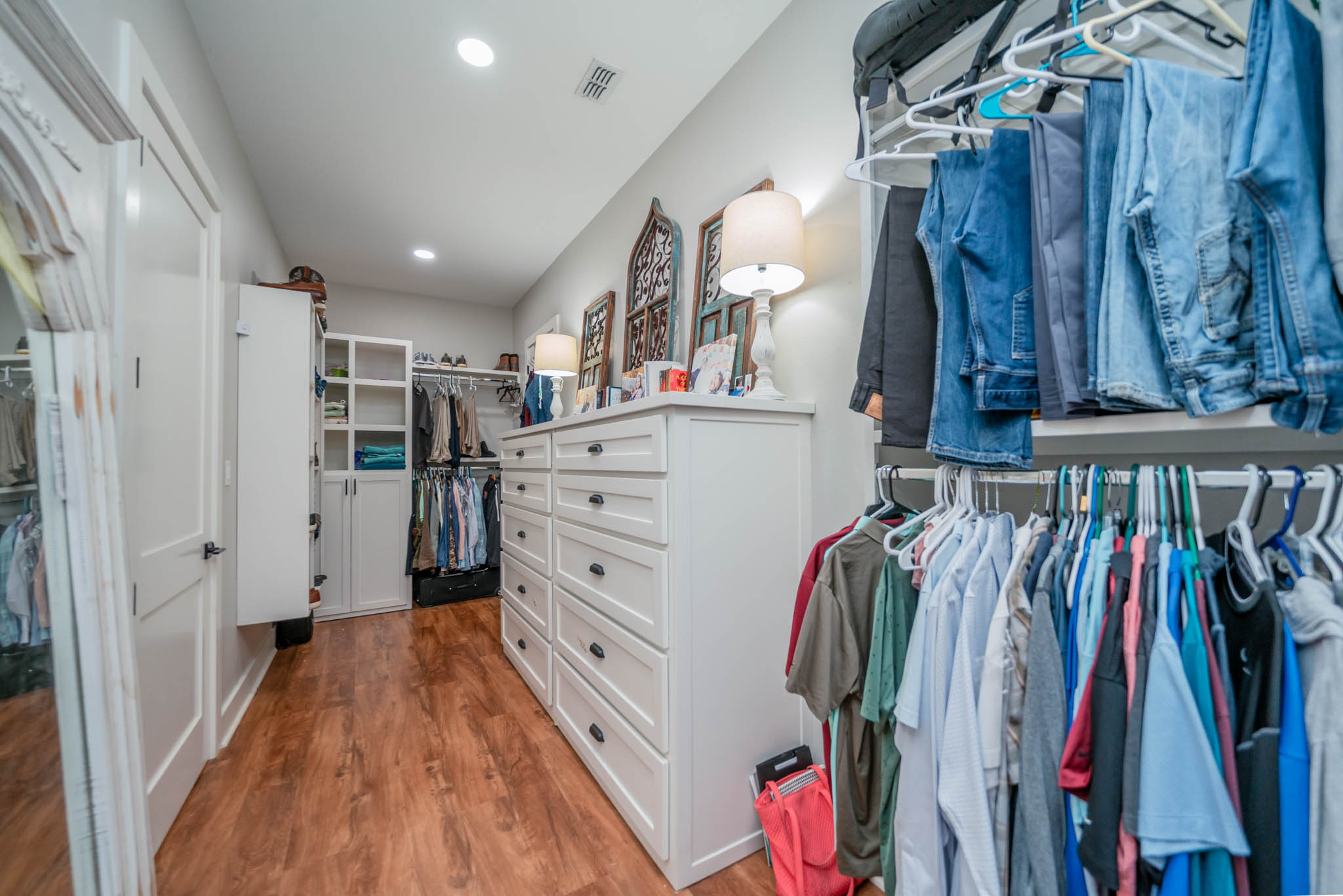 Jacksonville, Texas, 75766, United States, 4 Bedrooms Bedrooms, ,3 BathroomsBathrooms,Residential,For Sale,1978042