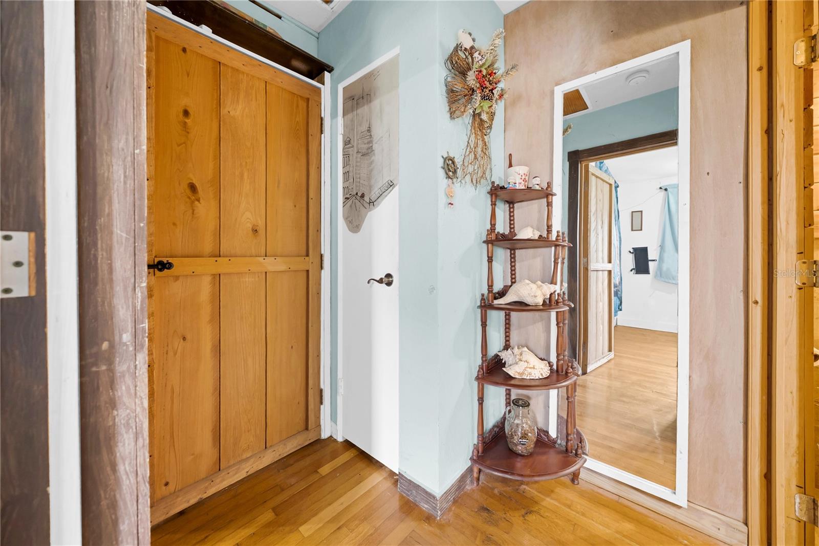 Redington Beach, Florida, 33708, United States, 2 Bedrooms Bedrooms, ,2 BathroomsBathrooms,Residential,For Sale,1978870