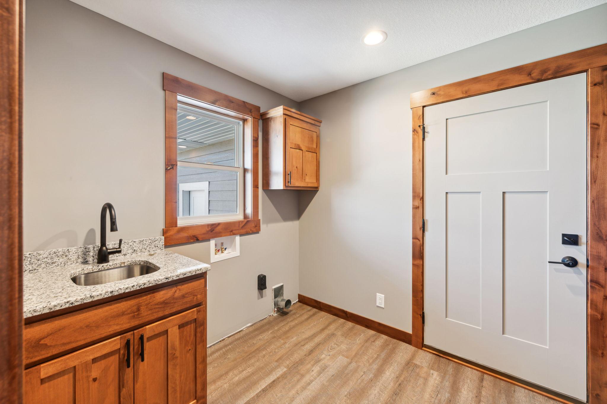 Ellsworth, Wisconsin, 54011, United States, 3 Bedrooms Bedrooms, ,1 BathroomBathrooms,Residential,For Sale,1913139
