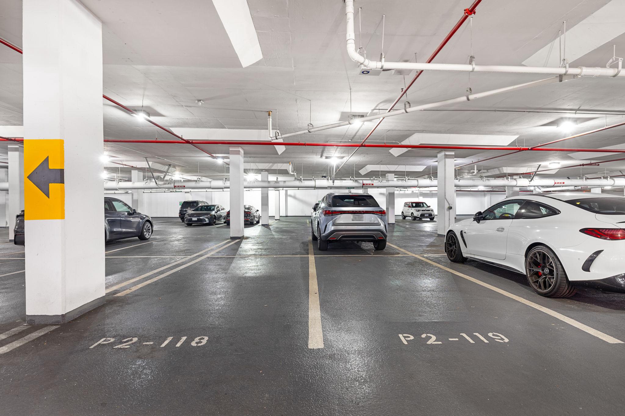  8220 Crestwood Heights Drive, Mclean, VA, 22102 - 物件實景