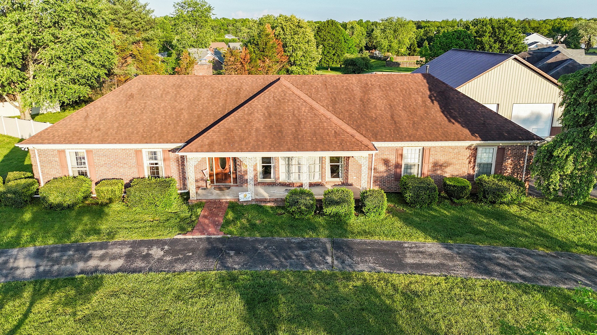 Tullahoma, Tennessee, 37388, United States, 3 Bedrooms Bedrooms, ,4 BathroomsBathrooms,Residential,For Sale,1794204