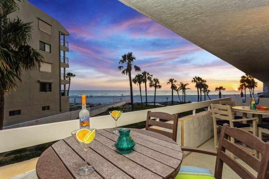 Redington Shores, Florida, 33708, United States, 2 Bedrooms Bedrooms, ,2 BathroomsBathrooms,Residential,For Sale,1838596