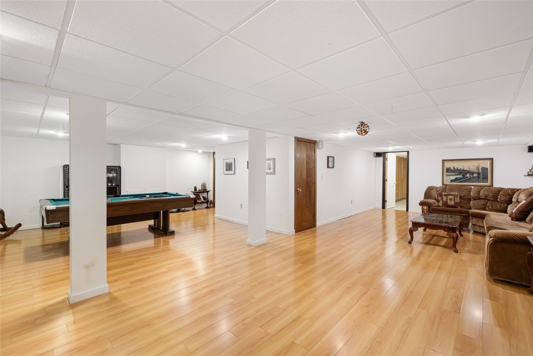 Cranston, Rhode Island, 02921, United States, 3 Bedrooms Bedrooms, ,2 BathroomsBathrooms,Residential,For Sale,1940913