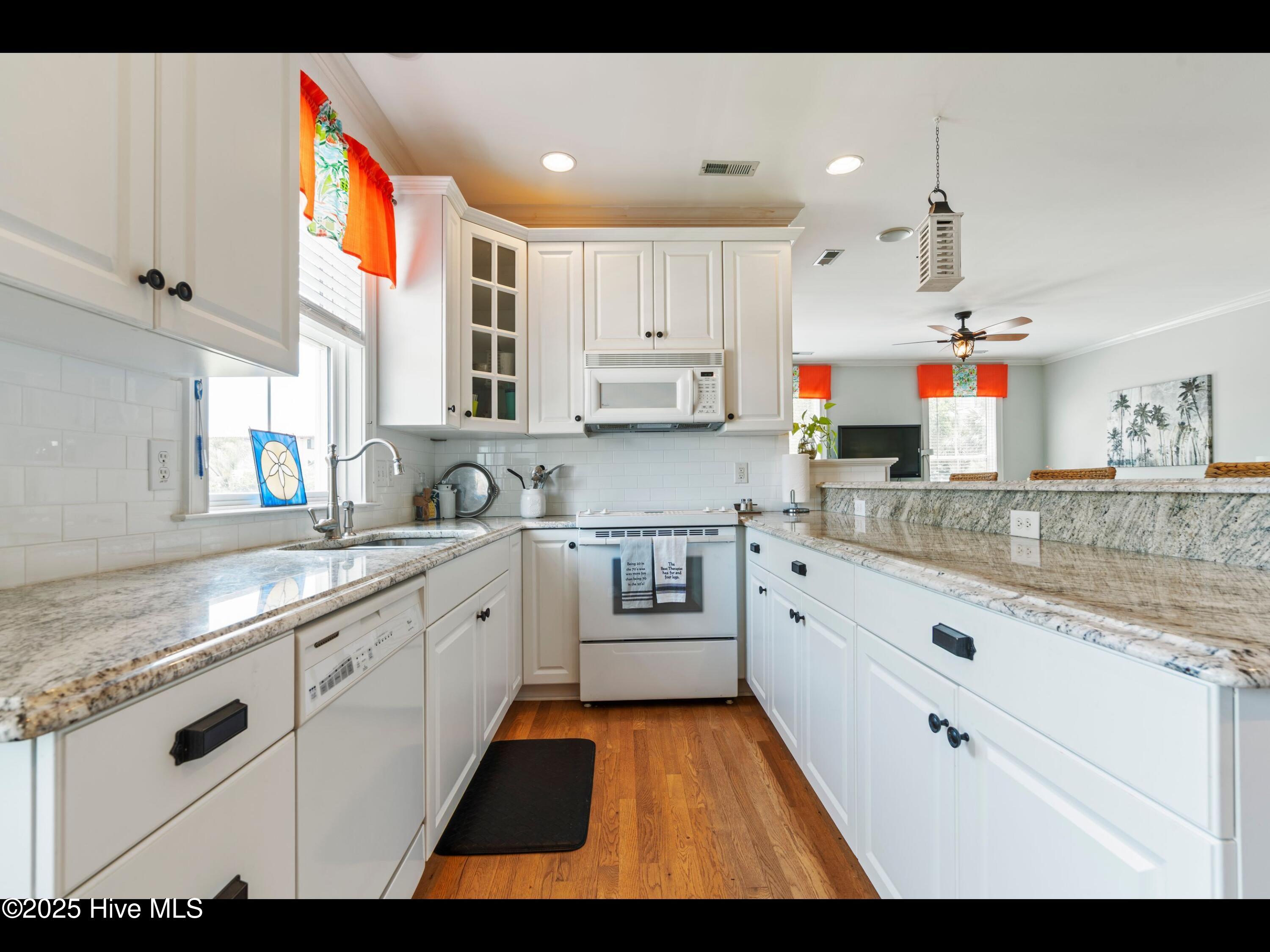 Carolina Beach, North Carolina, 28428, United States, 3 Bedrooms Bedrooms, ,3 BathroomsBathrooms,Residential,For Sale,1846629
