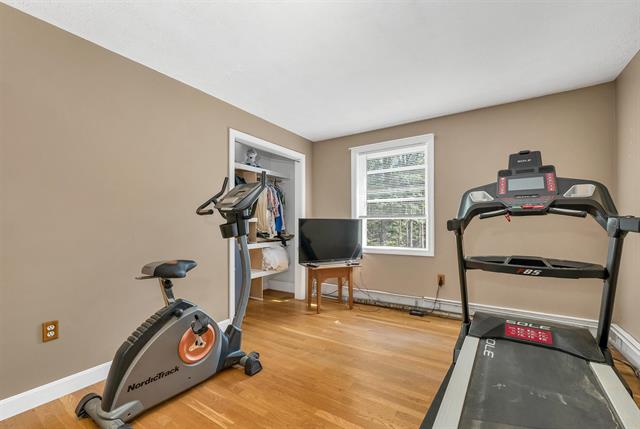 Deerfield, New Hampshire, 03037, United States, 4 Bedrooms Bedrooms, ,1 BathroomBathrooms,Residential,For Sale,1902997