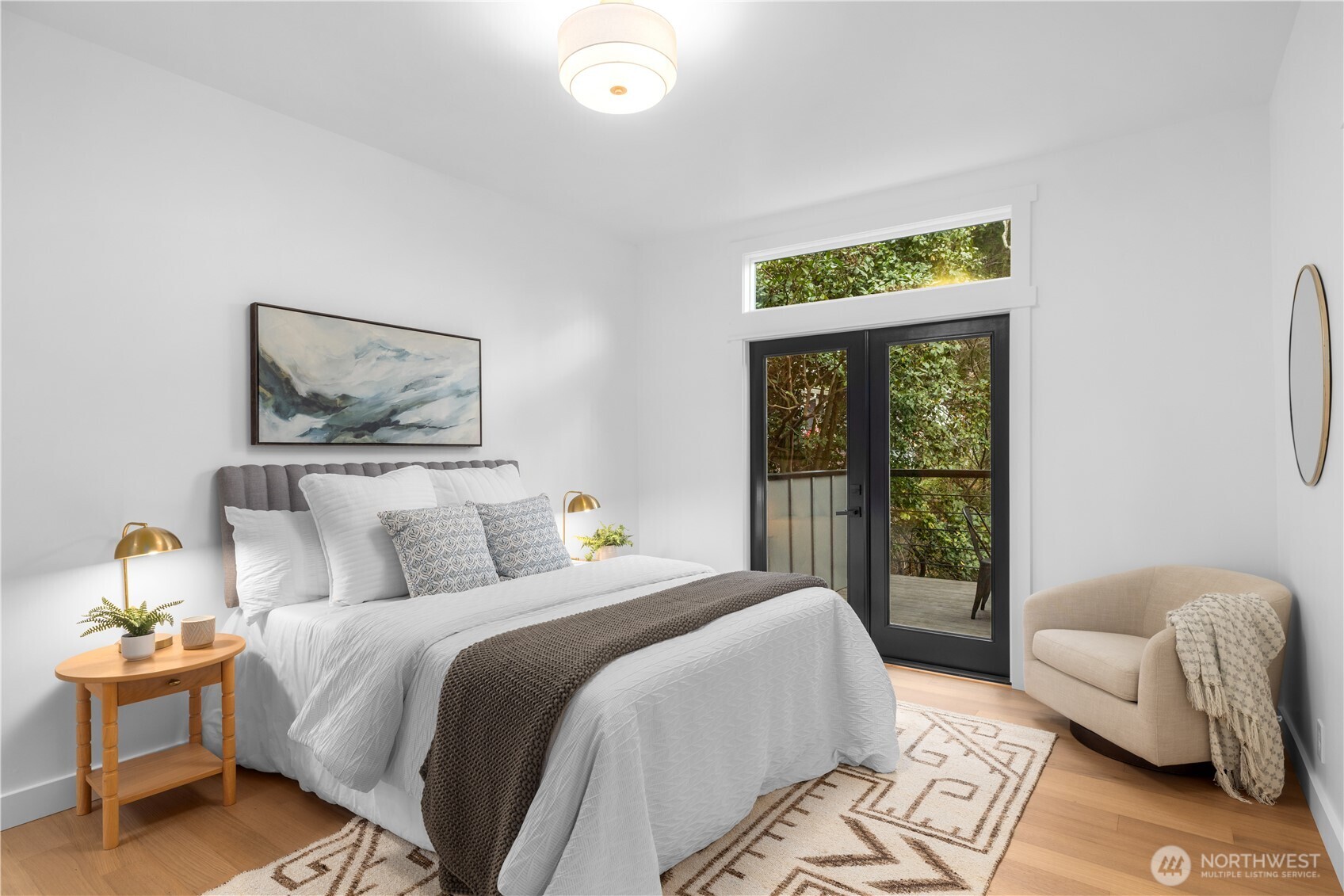 Seattle, Washington, 98109, United States, 3 Bedrooms Bedrooms, ,1 BathroomBathrooms,Residential,For Sale,1999766