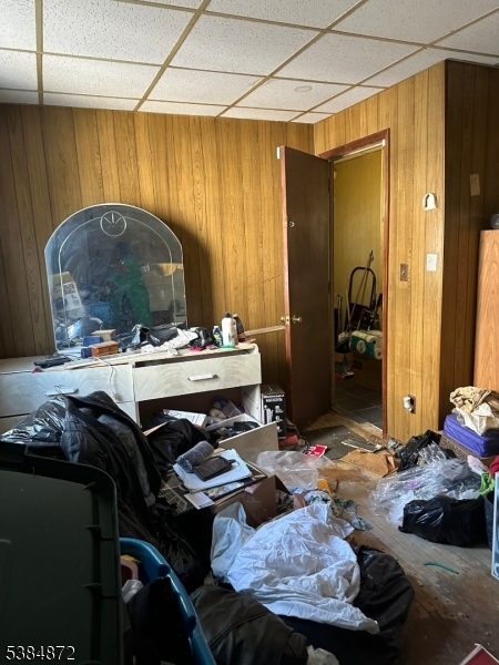 Irvington Twp., New Jersey, 07111, United States, 6 Bedrooms Bedrooms, ,4 BathroomsBathrooms,Residential,For Sale,1947988