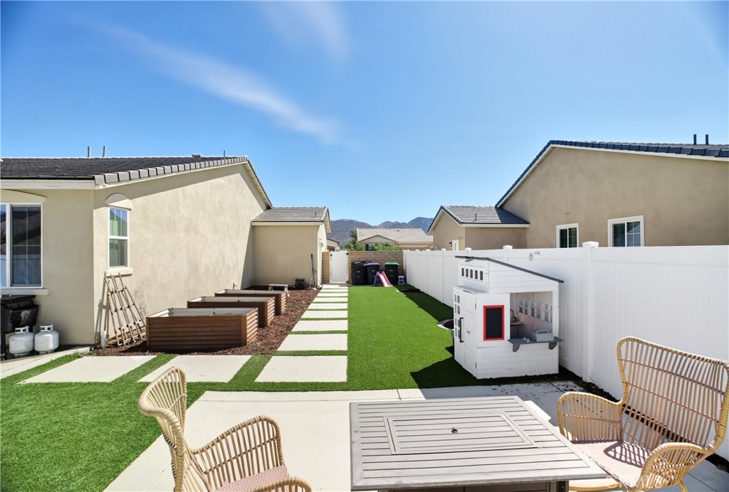 Hemet, California, 92545, United States, 3 Bedrooms Bedrooms, ,2 BathroomsBathrooms,Residential,For Sale,1950235