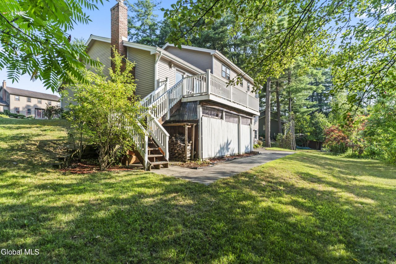 Niskayuna, New York, 12309, United States, 6 Bedrooms Bedrooms, ,4 BathroomsBathrooms,Residential,For Sale,1906999