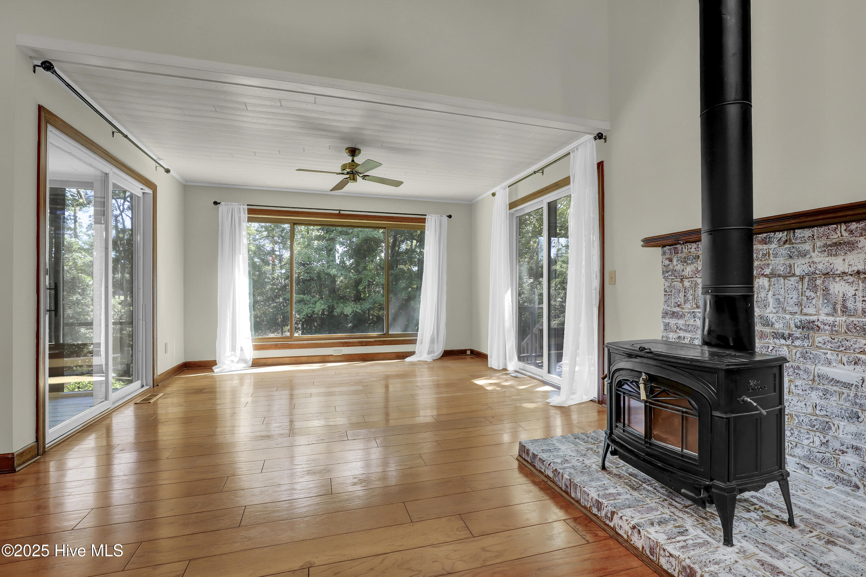 Hampstead, North Carolina, 28443, United States, 3 Bedrooms Bedrooms, ,2 BathroomsBathrooms,Residential,For Sale,1941728