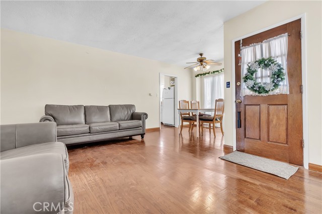 Wilmington, California, 90744, United States, 2 Bedrooms Bedrooms, ,1 BathroomBathrooms,Residential,For Sale,1981118