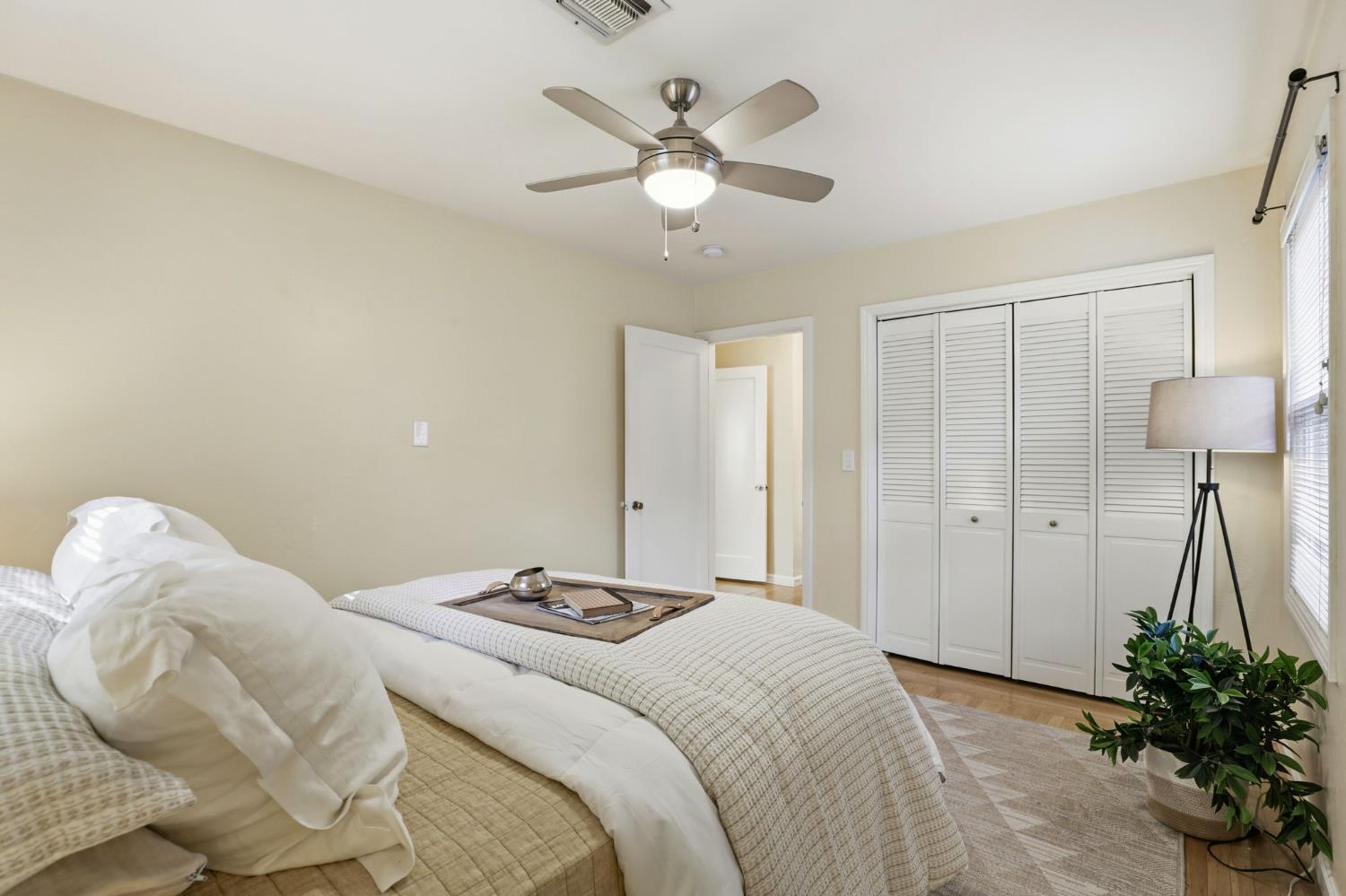 Sacramento, California, 95818, United States, 3 Bedrooms Bedrooms, ,1 BathroomBathrooms,Residential,For Sale,1989642