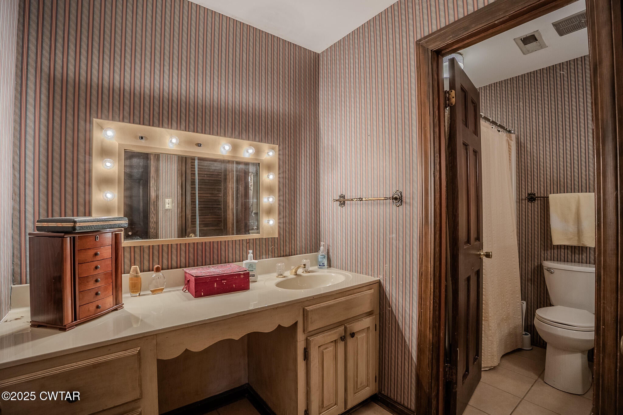 Brownsville, Tennessee, 38012, United States, 4 Bedrooms Bedrooms, ,3 BathroomsBathrooms,Residential,For Sale,2006613