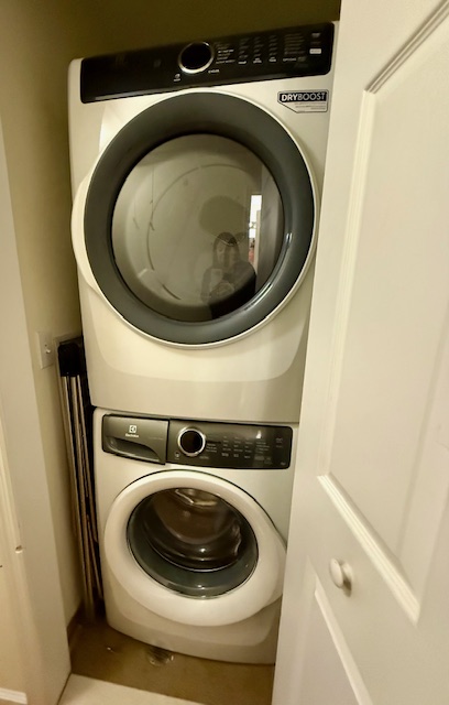 Broad Channel, New York, 11693, United States, 2 Bedrooms Bedrooms, ,2 BathroomsBathrooms,Residential,For Sale,2010038