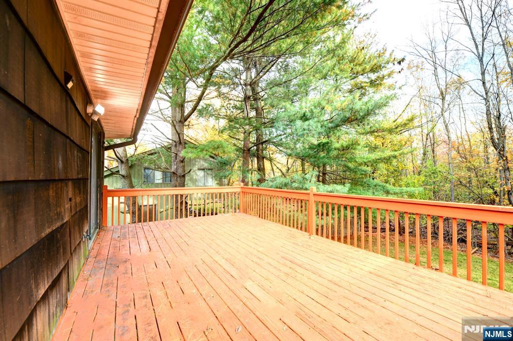 Ramsey, New Jersey, 07446, United States, 3 Bedrooms Bedrooms, ,3 BathroomsBathrooms,Residential,For Sale,1972690