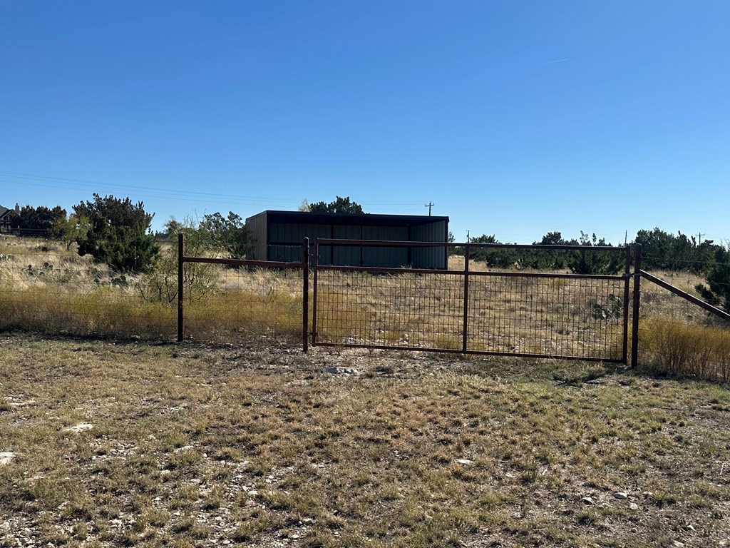 Christoval, Texas, 76935, United States, 3 Bedrooms Bedrooms, ,2 BathroomsBathrooms,Residential,For Sale,1993444