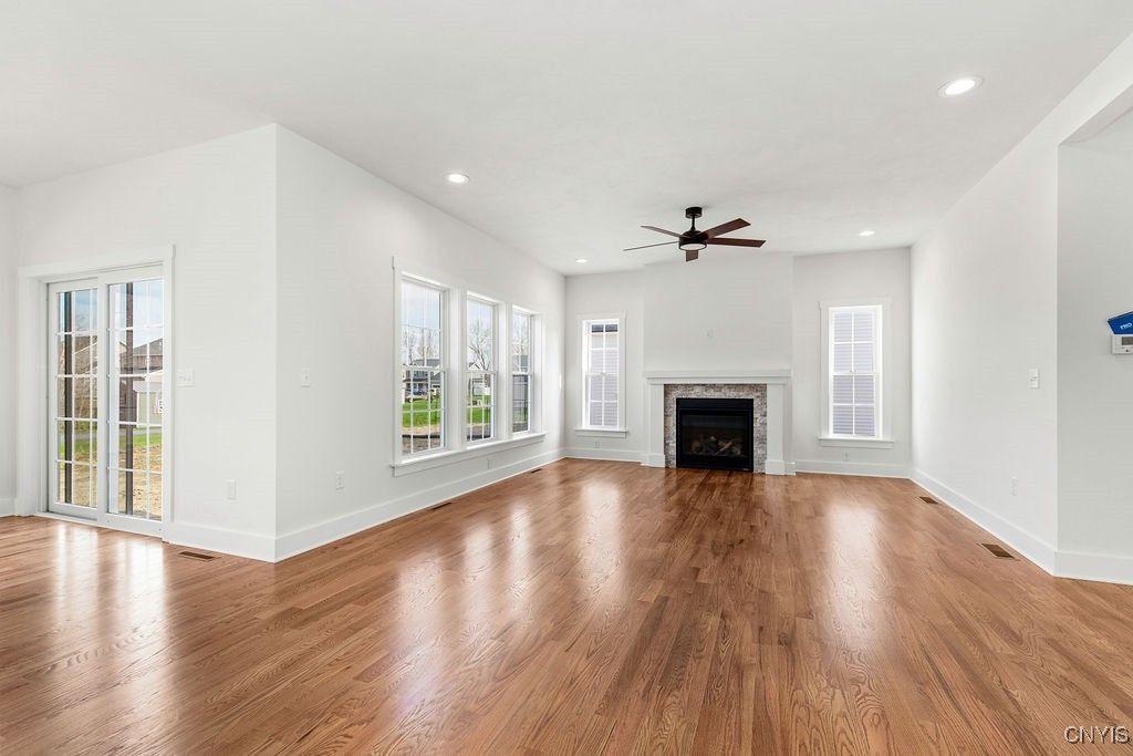 Baldwinsville, New York, 13027, United States, 3 Bedrooms Bedrooms, ,3 BathroomsBathrooms,Residential,For Sale,1796906