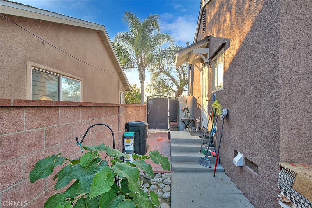 Pomona, California, 91767, United States, 3 Bedrooms Bedrooms, ,2 BathroomsBathrooms,Residential,For Sale,1978671