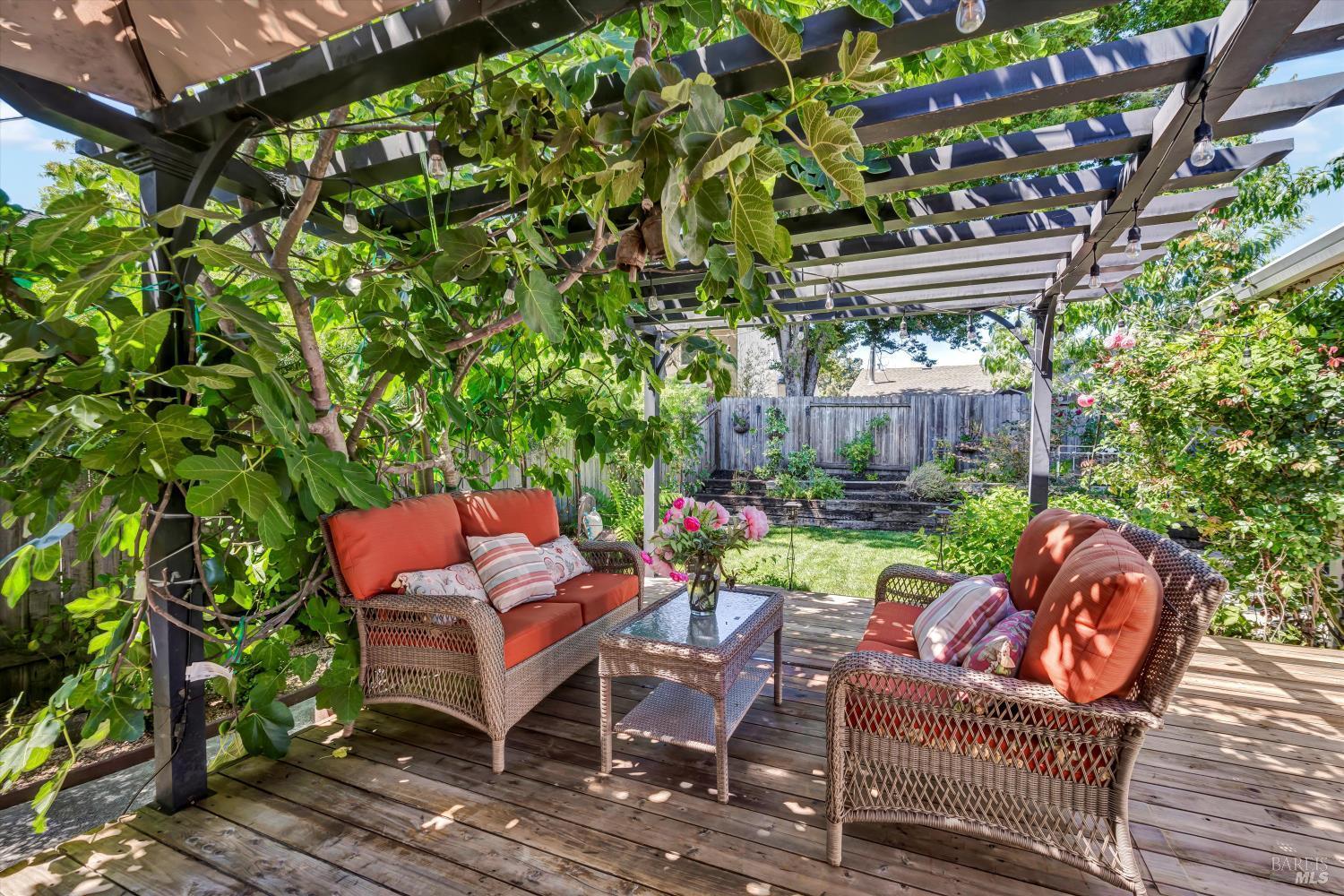 Napa, California, 94558, United States, 4 Bedrooms Bedrooms, ,2 BathroomsBathrooms,Residential,For Sale,1926171