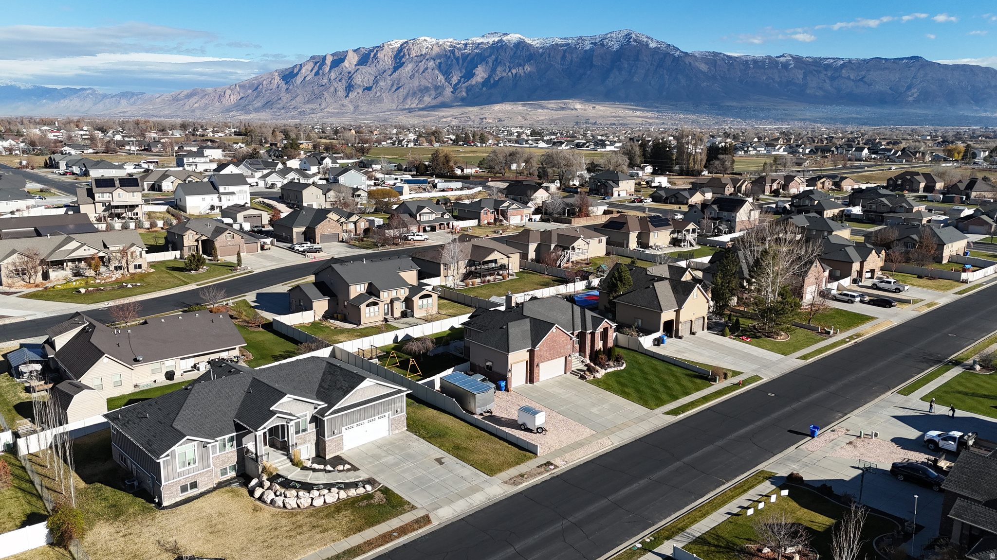 Plain City, Utah, 84404, United States, 7 Bedrooms Bedrooms, ,3 BathroomsBathrooms,Residential,For Sale,2000664