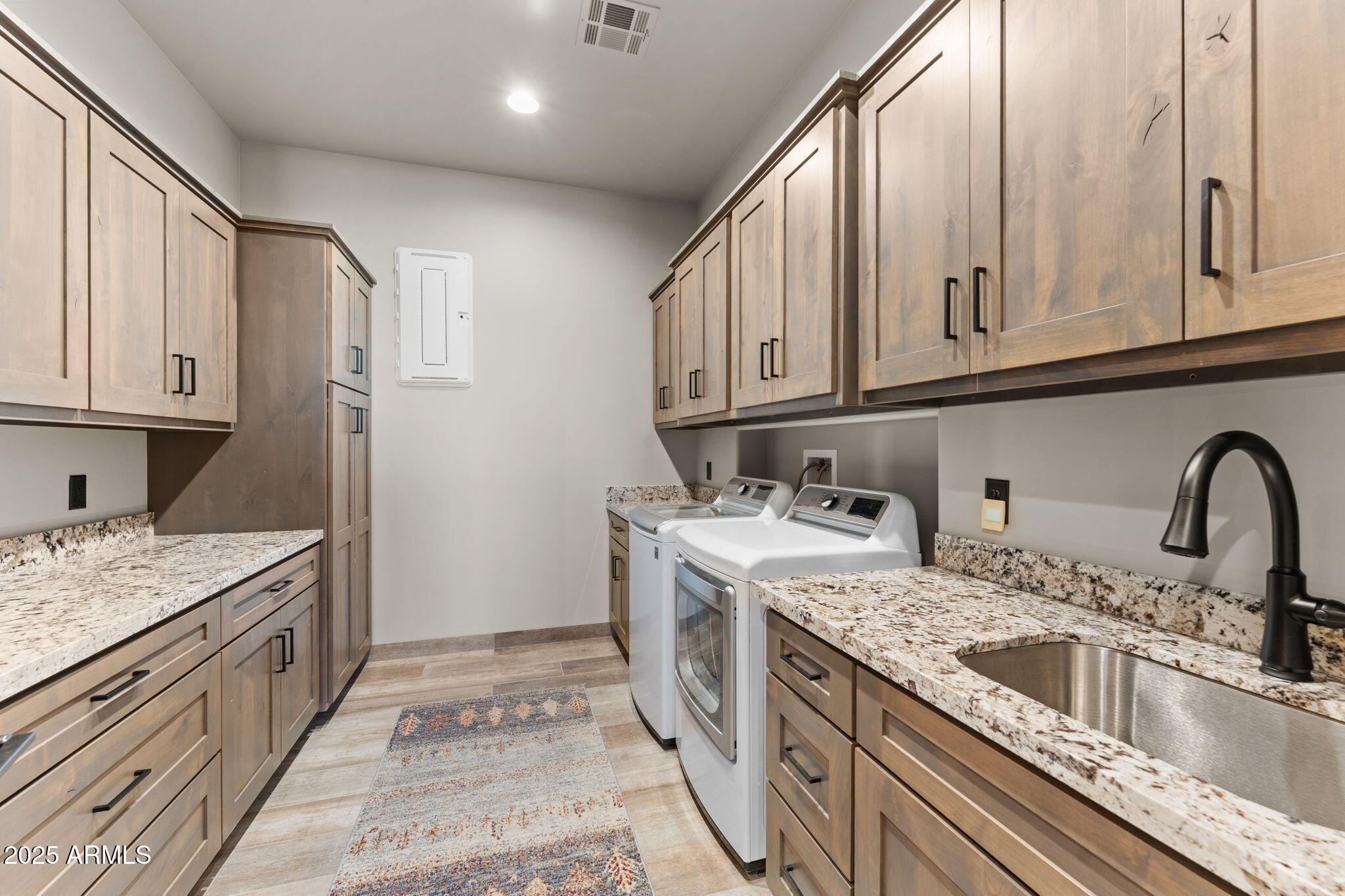 Wickenburg, Arizona, 85390, United States, 3 Bedrooms Bedrooms, ,3 BathroomsBathrooms,Residential,For Sale,1900578