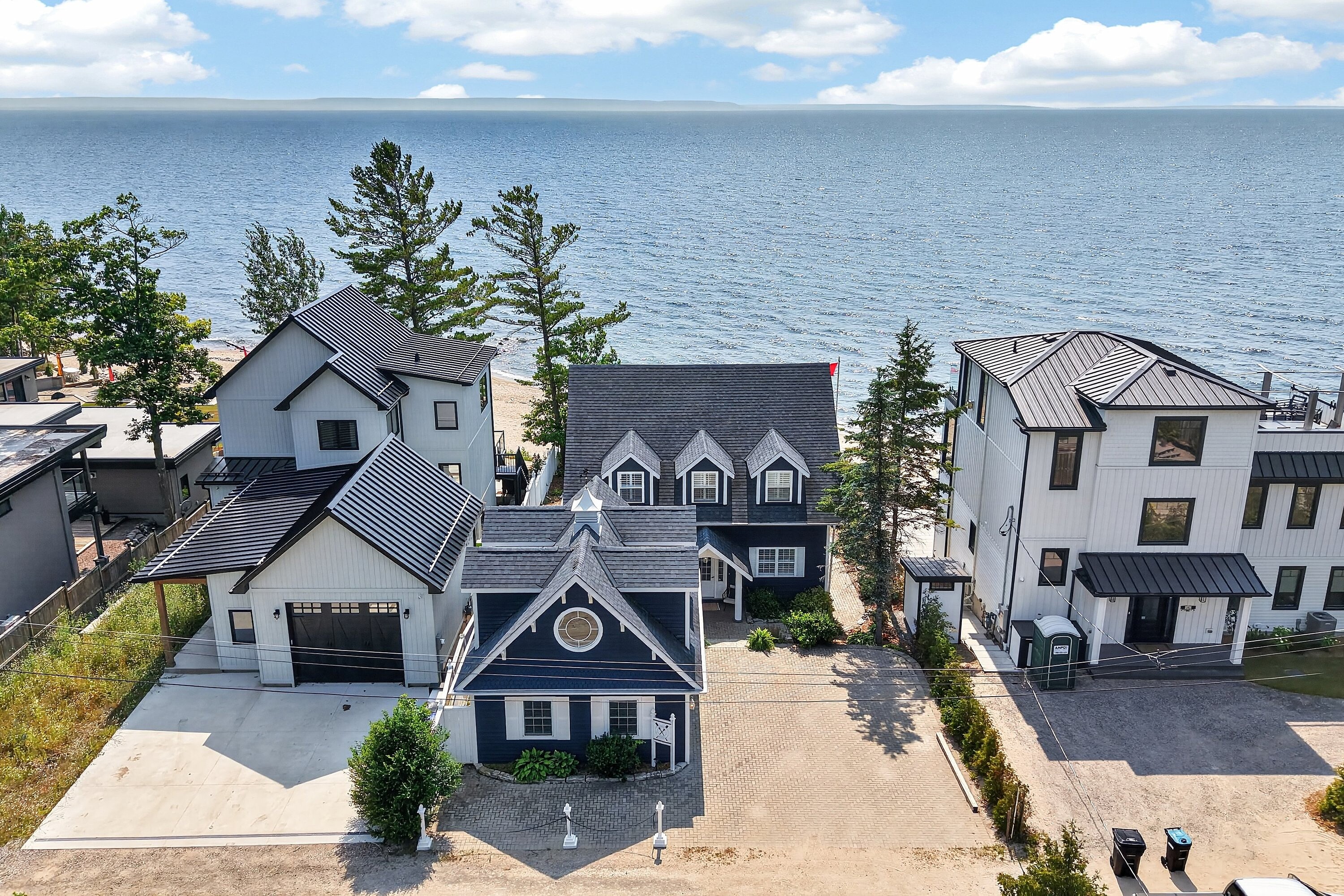  Refined Beachfront Living - 物件實景