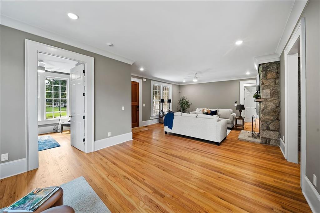 Oxford, Georgia, 30054, United States, 4 Bedrooms Bedrooms, ,2 BathroomsBathrooms,Residential,For Sale,1919715